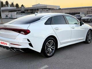 2022 Kia K5 III, белый, 2290000 рублей, вид 2