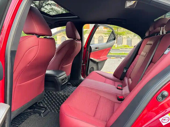 2018 Lexus IS 300 III Рестайлинг, красный, 3894008 рублей - вид 13