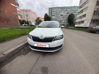 2017 Skoda Rapid I, белый, 700000 рублей, вид 1
