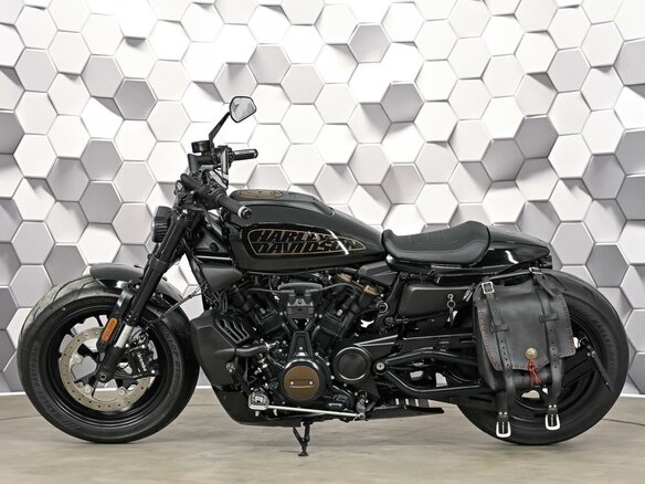 2021 Harley-Davidson Sportster S, чёрный, 1179000 рублей - вид 2