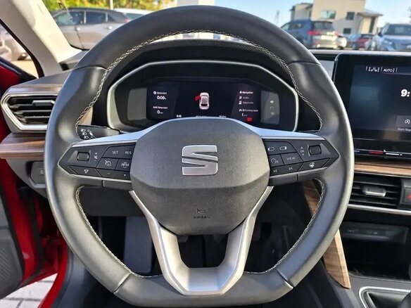 2022 SEAT Leon IV, пурпурный, 1972000 рублей - вид 11