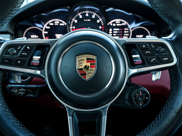 2020 Porsche Cayenne III, чёрный - вид 24