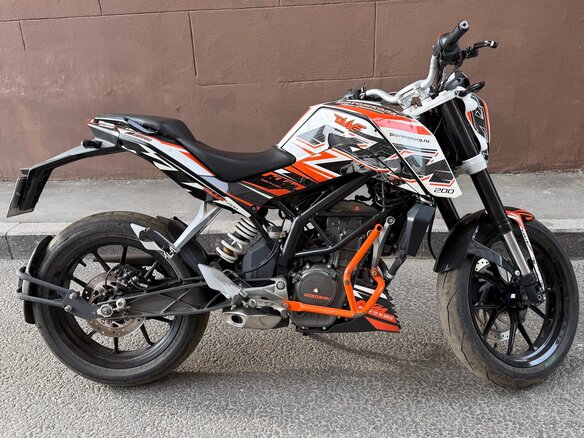2013 KTM 200 Duke, белый, 160000 рублей