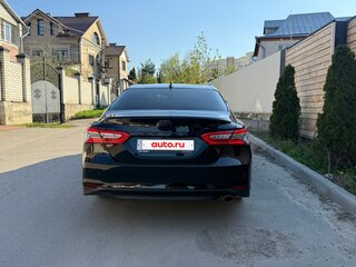 2022 Toyota Camry VIII (XV70) Рестайлинг, чёрный, 3200000 рублей, вид 4