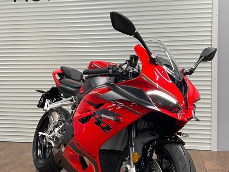 2026 QJMotor SRK 921 RR, красный, 1200000 рублей, вид 4