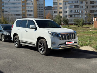 2014 Toyota Land Cruiser Prado 150 Series Рестайлинг 1, белый, 3750000 рублей, вид 3