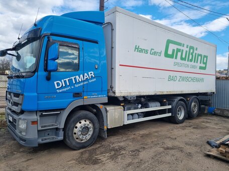 2009 Mercedes-Benz Actros, синий, 6700000 рублей, вид 2