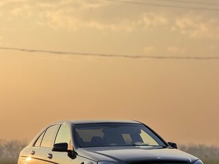 2008 Mercedes-Benz C-Класс 230 III (W204), чёрный, 1540000 рублей, вид 1