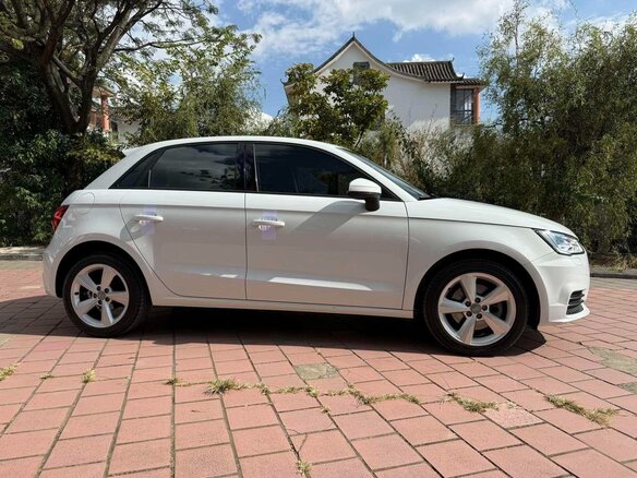 2017 Audi A1 I (8X) Рестайлинг, белый, 1599666 рублей - вид 3