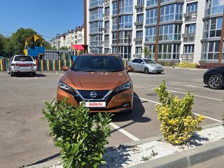 2017 Nissan Leaf II (ZE1), оранжевый, 1600000 рублей, вид 5