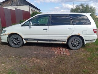 1999 Nissan Presage I, белый, 380000 рублей, вид 4