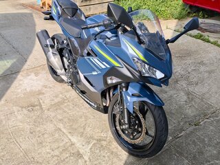 2021 Kawasaki Ninja 400, синий, 620000 рублей, вид 2