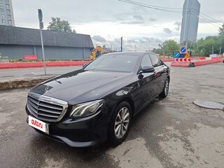 2018 Mercedes-Benz E-Класс 200 V (W213, S213, C238), чёрный, 2400000 рублей, вид 2