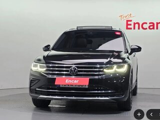 2022 Volkswagen Tiguan II Рестайлинг, чёрный, 2940000 рублей, вид 3