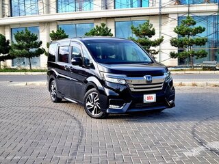 2019 Honda Stepwgn Spada V Рестайлинг, чёрный, 2470000 рублей, вид 1
