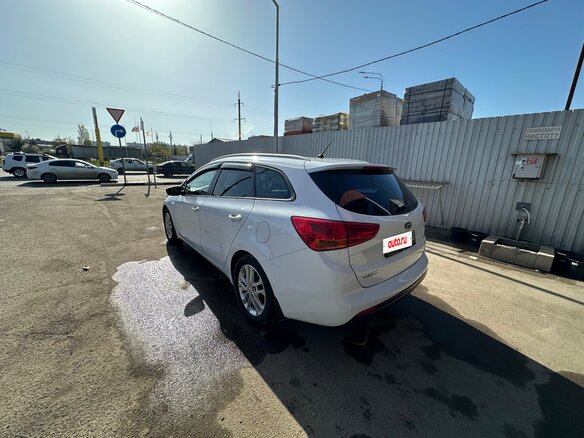 2013 Kia Ceed II, белый, 1070000 рублей - вид 10