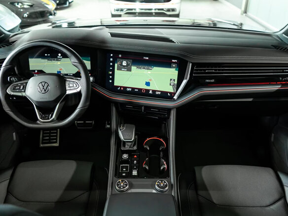 2026 Volkswagen Touareg III Рестайлинг, чёрный - вид 16