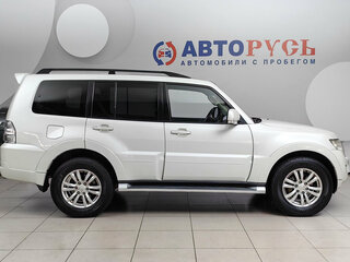 2014 Mitsubishi Pajero IV Рестайлинг 1, белый, 2299000 рублей, вид 5