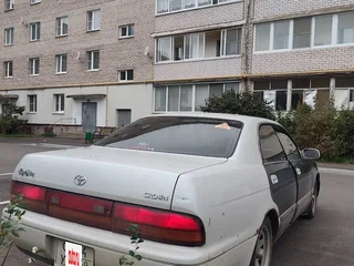 1993 Toyota Crown IX (S140), белый, 300000 рублей, вид 4