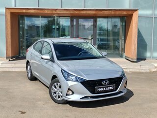2021 Hyundai Solaris II Рестайлинг, серебристый, 1400000 рублей, вид 3