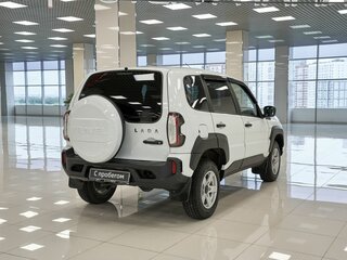 2024 Lada (ВАЗ) Niva Travel I, белый, 1065000 рублей, вид 2