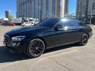 2021 Mercedes-Benz E-Класс 200 V (W213, S213, C238) Рестайлинг, чёрный, 2999000 рублей, вид 3
