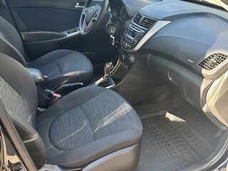2015 Hyundai Solaris I Рестайлинг, чёрный, 800000 рублей, вид 5