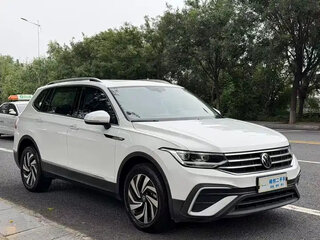 2023 Volkswagen Tiguan L II Рестайлинг (China Market), белый, 1793700 рублей, вид 3