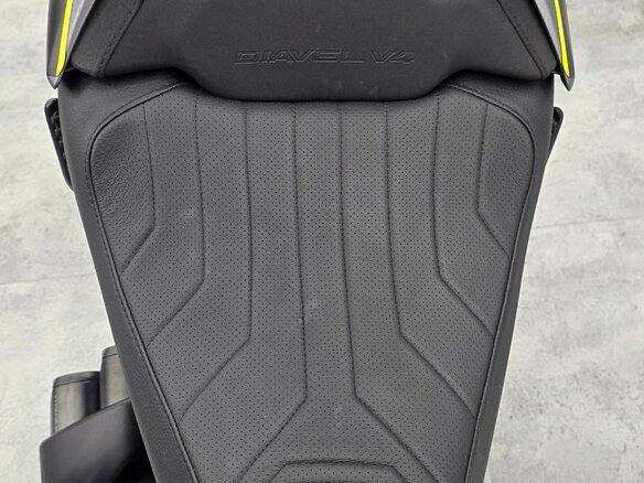 2026 Ducati Diavel V4, чёрный, 3450000 рублей - вид 8