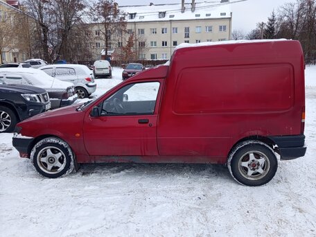 1995 Ford Courier, красный, 250000 рублей, вид 1