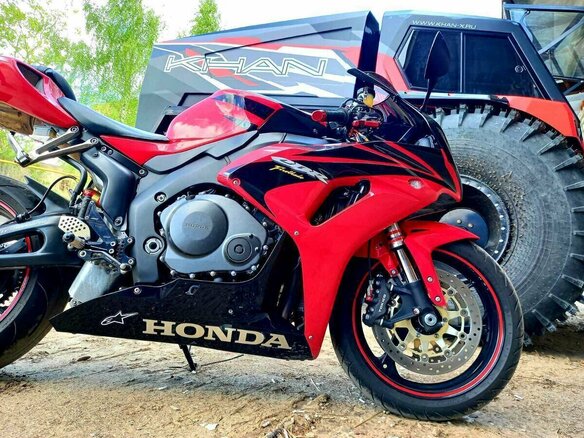 2006 Honda CBR 1000 RR/RA Fireblade, красный, 650000 рублей - вид 7