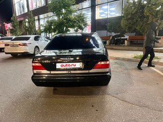 1997 Mercedes-Benz S-Класс 500 Long III (W140) Рестайлинг, синий, 1000000 рублей, вид 4