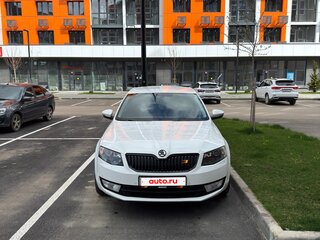 2014 Skoda Octavia III (A7), белый, 1550000 рублей, вид 2