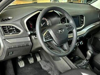 2026 Lada (ВАЗ) Vesta SW I Рестайлинг (NG), коричневый, 1835000 рублей, вид 3