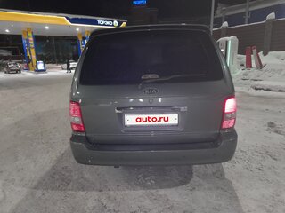 2005 Kia Carnival I Рестайлинг, зелёный, 675000 рублей, вид 3