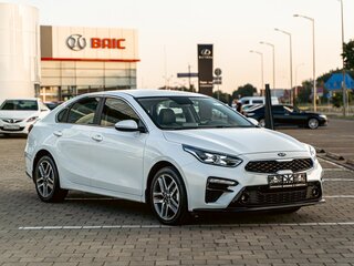 2020 Kia Cerato IV, белый, 1855000 рублей, вид 3