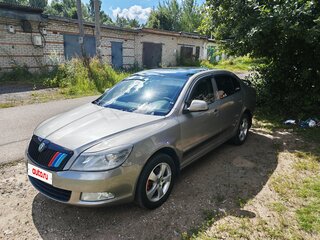 2011 Skoda Octavia II (A5) Рестайлинг, серый, 950000 рублей, вид 1
