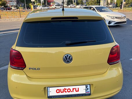 2011 Volkswagen Polo V, бежевый, 820000 рублей, вид 4