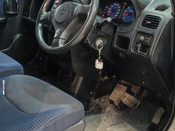 2000 Nissan Cube I Рестайлинг (Z10), серебристый, 97000 рублей - вид 5