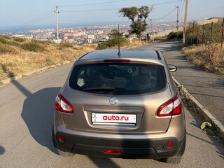 2011 Nissan Qashqai I Рестайлинг, коричневый, 990000 рублей, вид 4