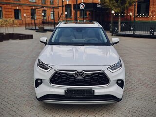 2026 Toyota Highlander IV (XU70), белый, 5700000 рублей, вид 4