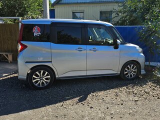 2017 Toyota Roomy I, серый, 850000 рублей, вид 2