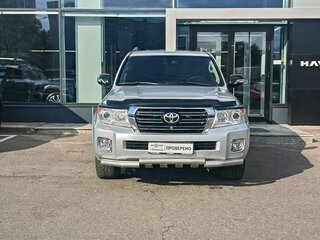 2015 Toyota Land Cruiser 200 Series Рестайлинг 1, серебристый, 3519000 рублей, вид 2