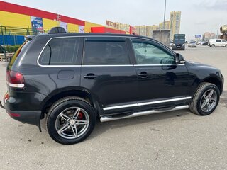 2007 Volkswagen Touareg I Рестайлинг, чёрный, 800000 рублей, вид 2