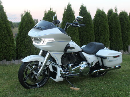 2024 Harley-Davidson Road Glide, белый, 2417310 рублей, вид 1