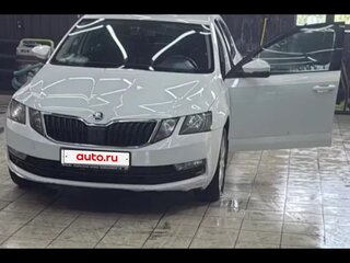2020 Skoda Octavia III (A7) Рестайлинг, белый, 1200000 рублей, вид 3
