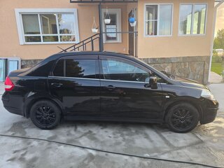 2008 Nissan Tiida I, чёрный, 600000 рублей, вид 3