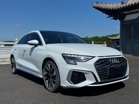 2022 Audi A3 35 TFSI Long IV (8Y), белый, 2450000 рублей, вид 1