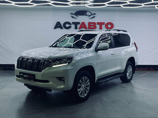 2022 Toyota Land Cruiser Prado 150 Series Рестайлинг 3, белый, 5650000 рублей, вид 1