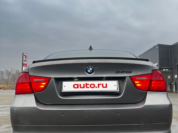 2009 BMW 3 серии 325i V (E90/E91/E92/E93) Рестайлинг, серый, 1200000 рублей - вид 4